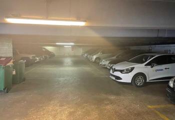 Parking collectif semi-enterré à vendre - Proche transports  à Bagnolet - 93170