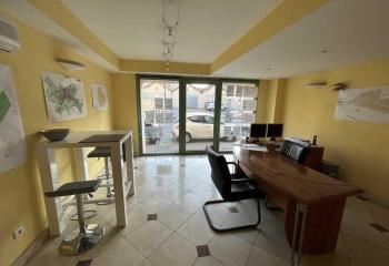 Local d'activités à vendre - Proximité bastide et transports  à Carcassonne - 11000