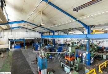 Bâtiment industriel à vendre - Proche aéroport de Rodez