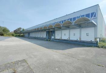 Locaux logistiques avec bureaux à vendre - Proche A4 et A26