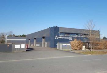 Local d'activités à vendre - Proche sortie 10