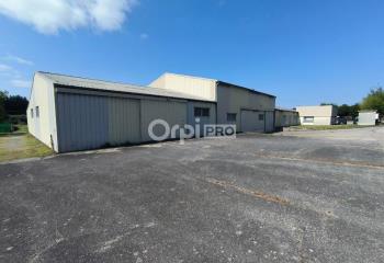 Activité/Entrepôt à vendre Montaignac-Saint-Hippolyte (19300) - 2556 m²  à Montaignac-Saint-Hippolyte - 19300