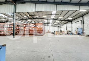 Activité/Entrepôt à vendre Montmarault (03390) - 2833 m²