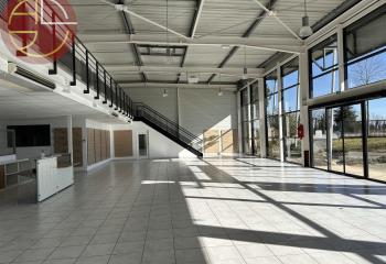 Local d'activités à vendre - Accès immédiat autoroute  à Pamiers - 09100