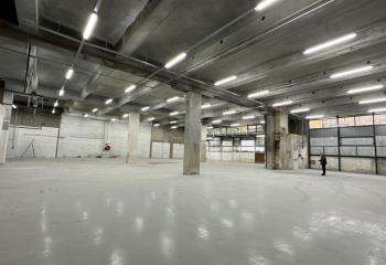 Local d'activités à vendre - Proche RER, métro et bus  à Pantin - 93500