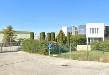 Bureaux à vendre - Zone industrielle proche Tricastin  à Pierrelatte - 26700