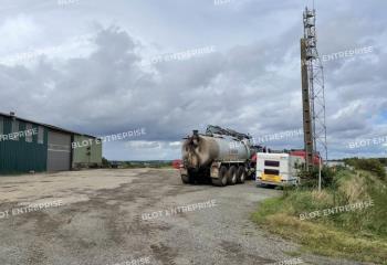 Locaux d'activités à vendre - Proche RN 164  à Saint-Hernin - 29270