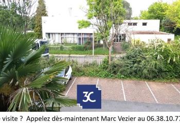 Entrepôt à vendre Montigny-le-Bretonneux - SQY, proche Versailles  à Voisins-le-Bretonneux - 78960