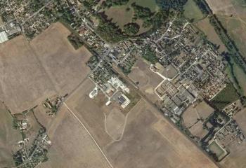 Terrain industriel à vendre - accès A71, A20, A85 et gare  à Foëcy - 18500