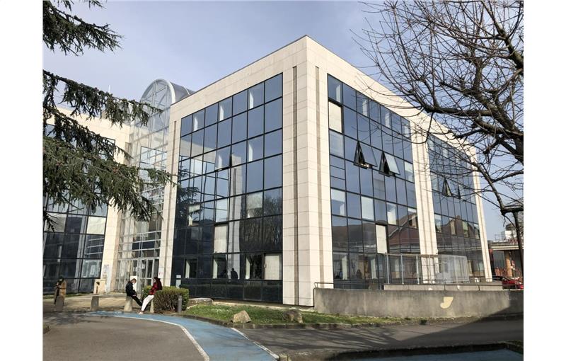 Location de bureau de 590 m² à Boisemont - 95000 photo - 1