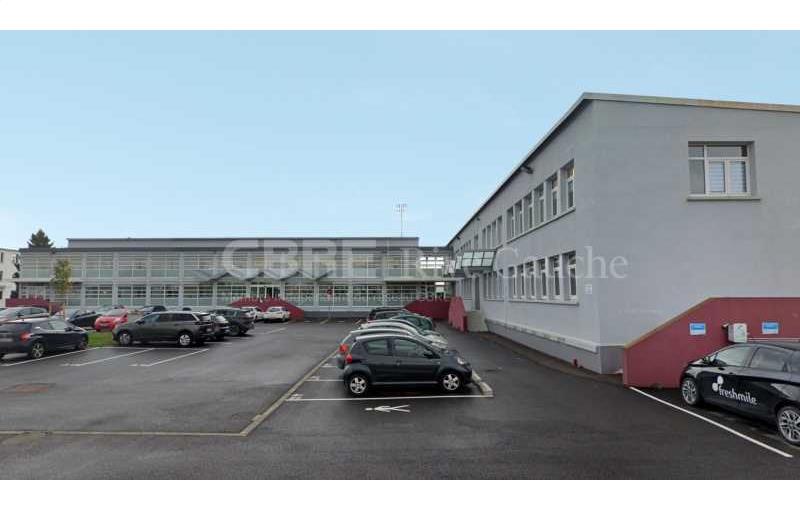 Location de bureau de 837 m² à Entzheim - 67960 photo - 1