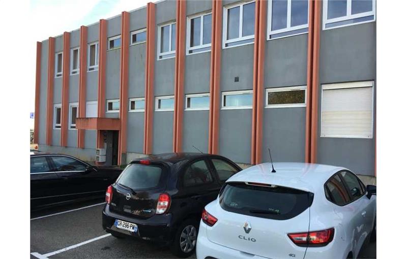 Location de bureau de 345 m² à Guipavas - 29490 photo - 1