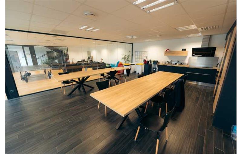 Location de bureau de 673 m² à Guipavas - 29490 photo - 1