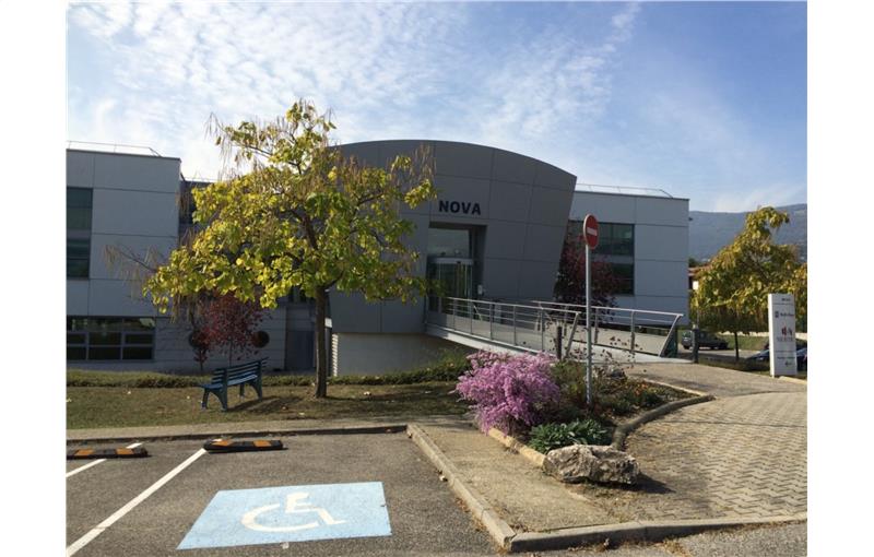 Location de bureau de 1 734 m² à Montbonnot-Saint-Martin - 38330 photo - 1