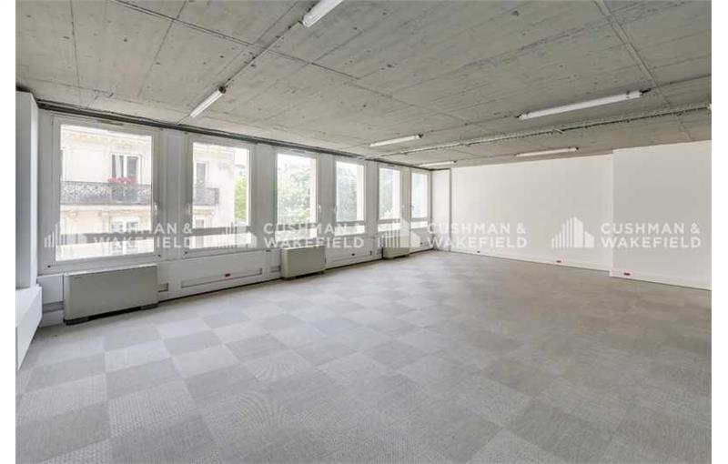 Location de bureau de 268 m² à Paris 8 - 75008 photo - 1