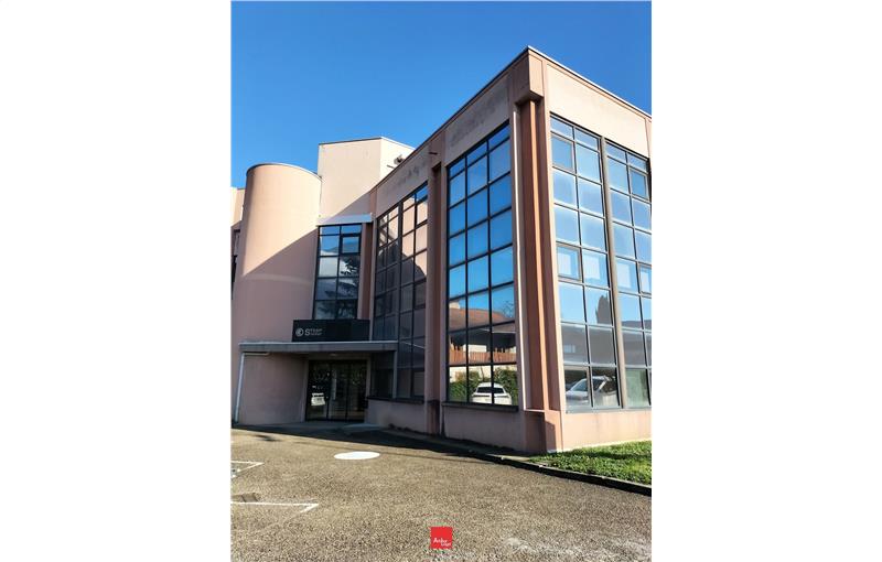 Location de bureau de 140 m² à Seyssins - 38180 photo - 1