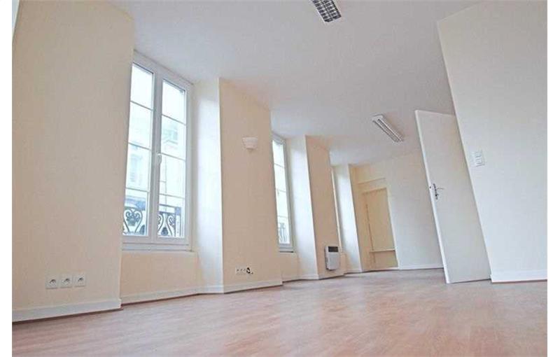 Location de local commercial de 164 m² à Saint-Brieuc - 22000 photo - 1