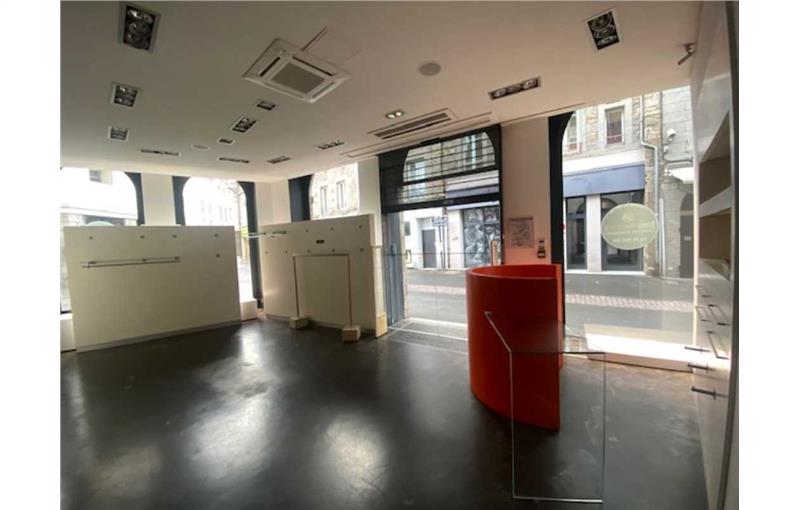 Location de local commercial de 76 m² à Saint-Brieuc - 22000 photo - 1