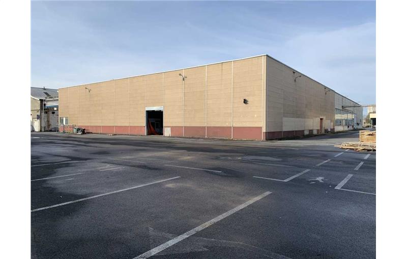 Location d'entrepôt de 5 808 m² à Amiens - 80000 photo - 1