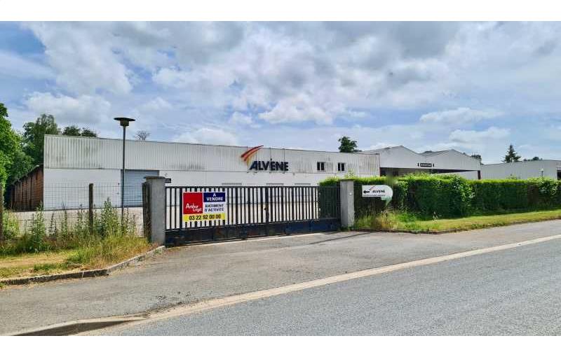 Location d'entrepôt de 3 150 m² à Doullens - 80600 photo - 1