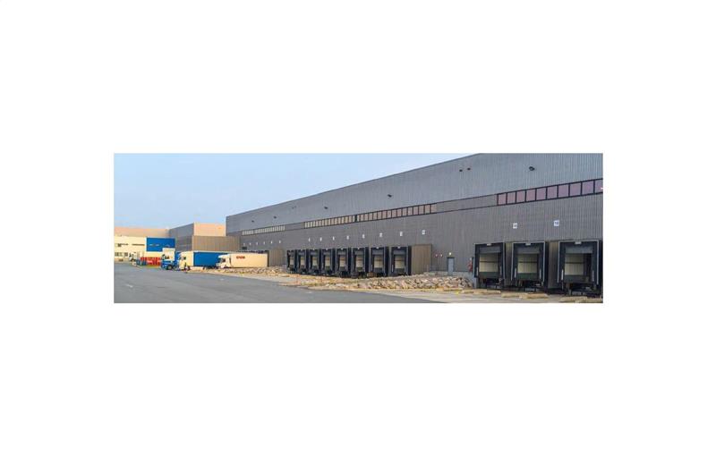 Location d'entrepôt de 31 590 m² à Dourges - 62119 photo - 1