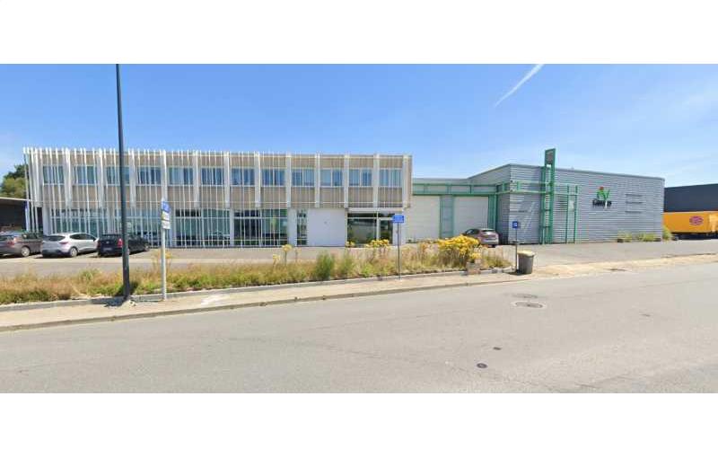 Location d'entrepôt de 2 300 m² à Gouesnou - 29850 photo - 1