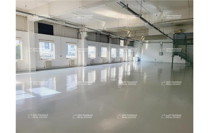 Location d'entrepôt de 2 184 m² à Lognes - 77185 photo - 1