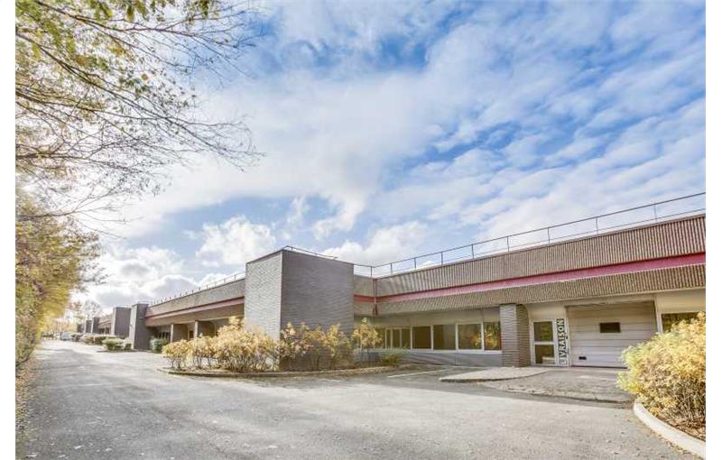 Location d'entrepôt de 375 m² à Trappes - 78190 photo - 1