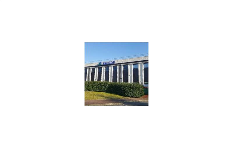 Location d'entrepôt de 1 361 m² à Villebon-sur-Yvette - 91140 photo - 1