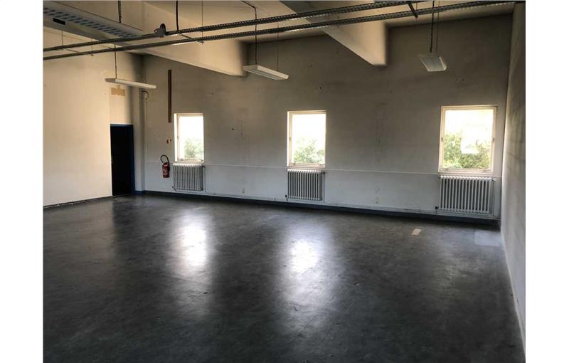Bureau à vendre de 663 m² à Châteaulin - 29150 photo - 1