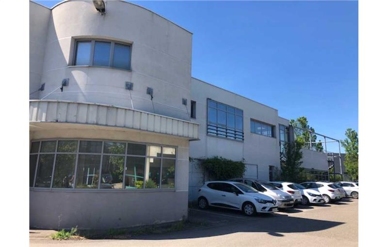 Local commercial à vendre de 1 000 m² à Bron - 69500 photo - 1